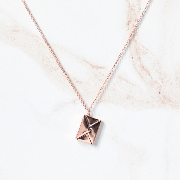 Rose Gold Envelope Necklace (S925) - There is only 1 left! - Picture 3 of 6